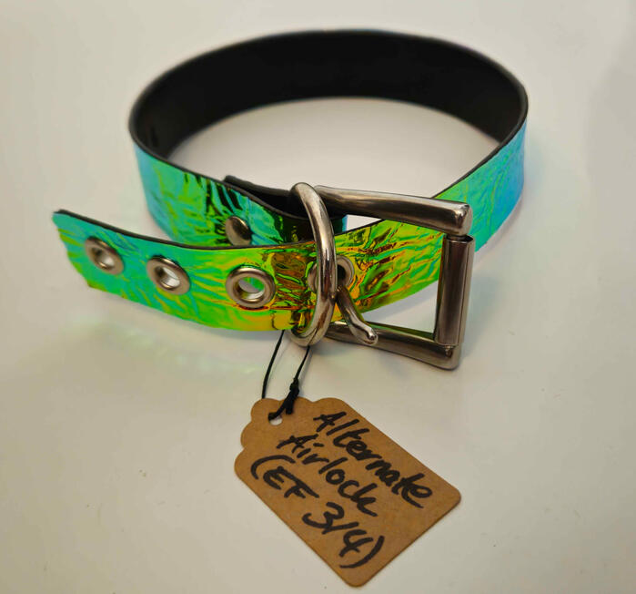 Alternate Airlock 3/4 (Theme: EF29) Collar max Ø: 48,5cm Collar min. Ø: 42cm 1000NOK/≈89€