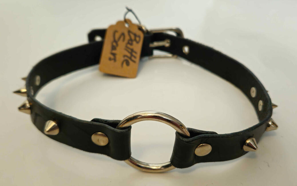 Battle Scars Collar max Ø: 49cm Collar min. Ø: 41,5cm 700NOK/≈62€